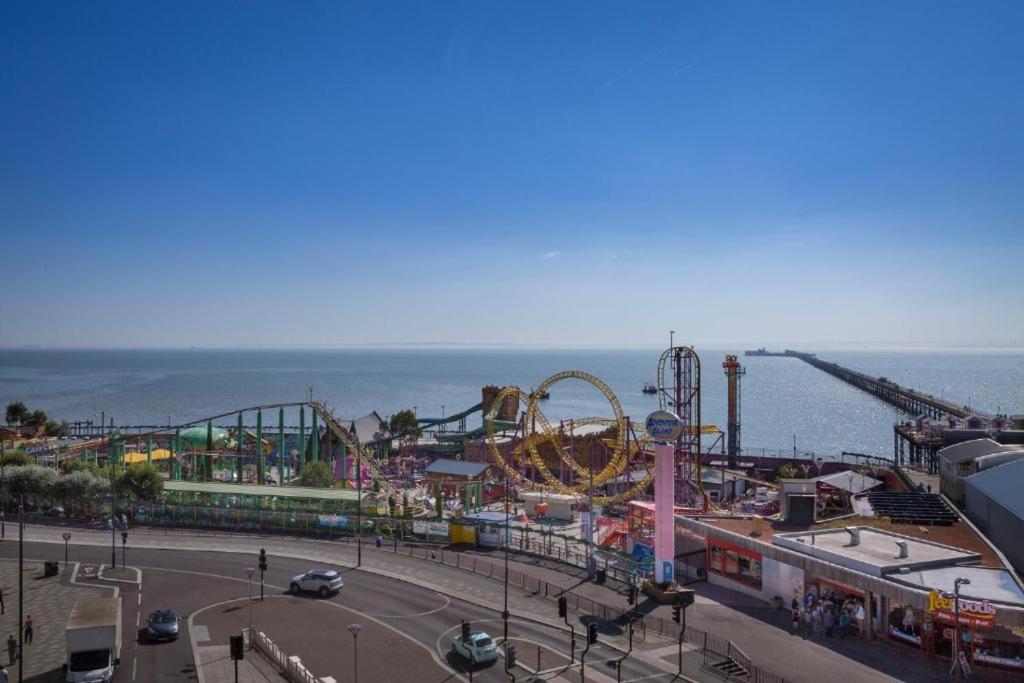 Marine Villa Hotel & Suites - Close To Beach, Train Station & Southend Airport Eksteriør bilde